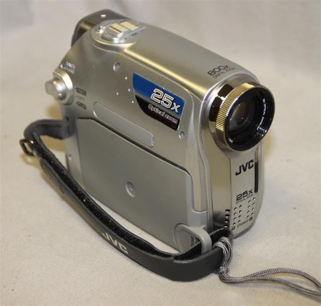 CAMERA JVC 25 x OPTICAL HYPER ZOOM camera avec enregistrem... VENTE TIMBRESPOSTE France