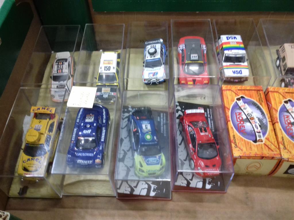 Lot De Miniatures 1/43 De Tacots - Marques RAMI, NOREV, MATCHBOX - Occasion Sans Boîtes