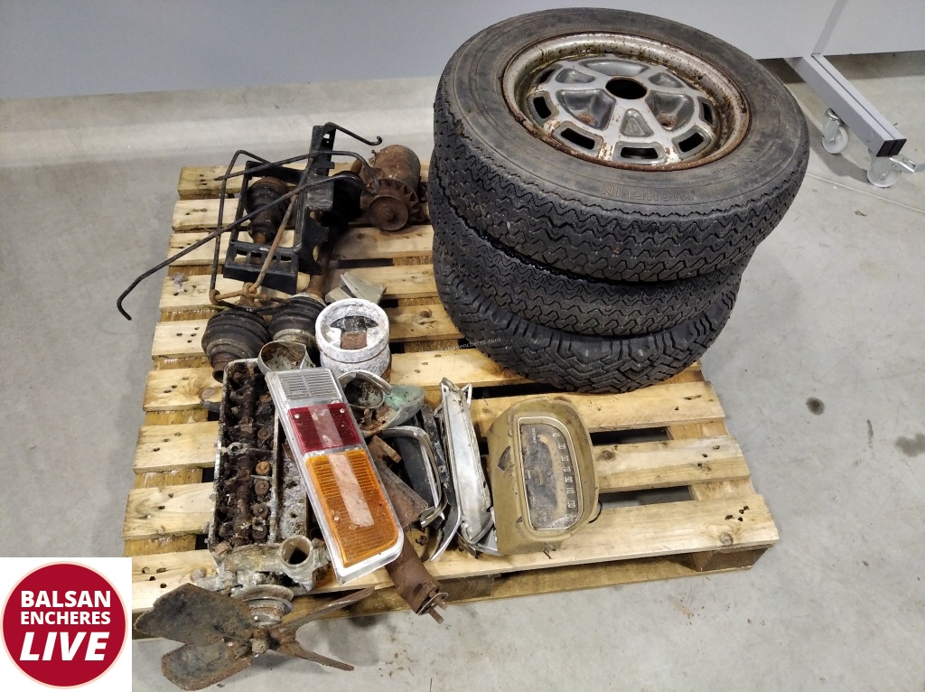 Pièces Renault R12 Gordini, R16, R5, Dauphine. Pièces neuves et occasion. Vendu sans réserve