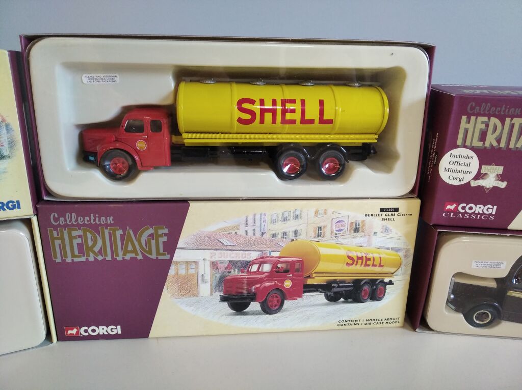 BERLIET GLR 8 Citerne SHELL CORGI Héritage en boite 1/50