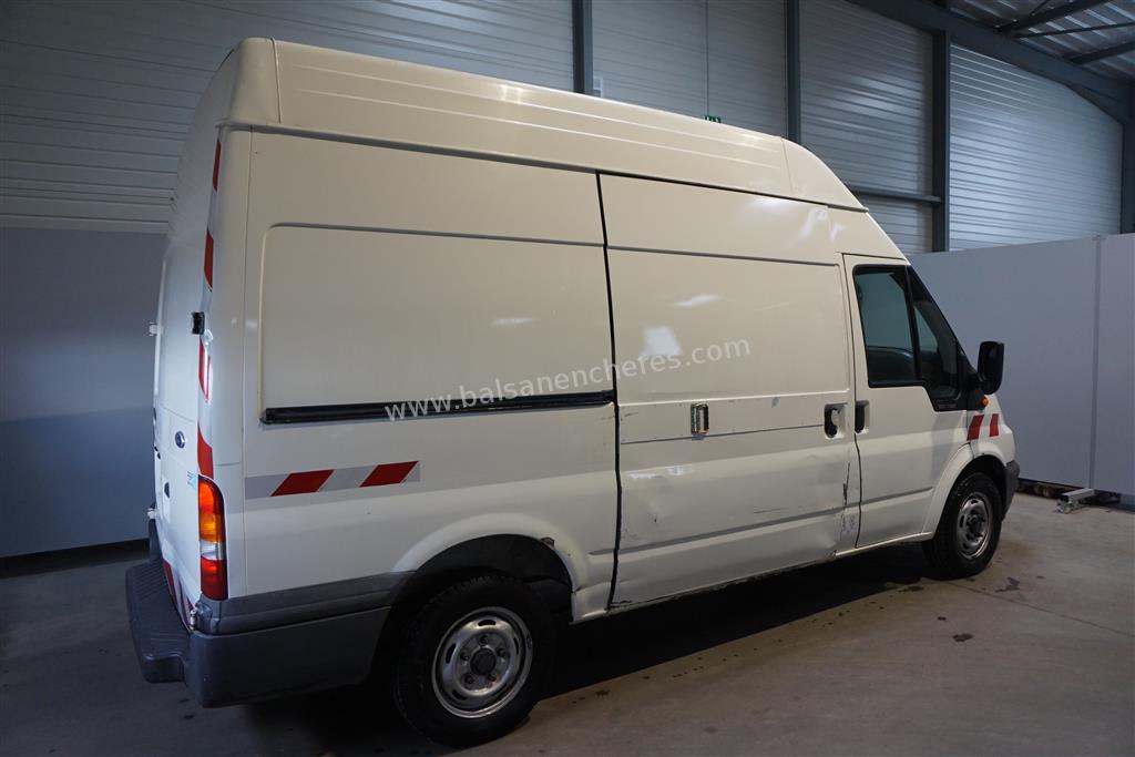 Ford transit 100t300