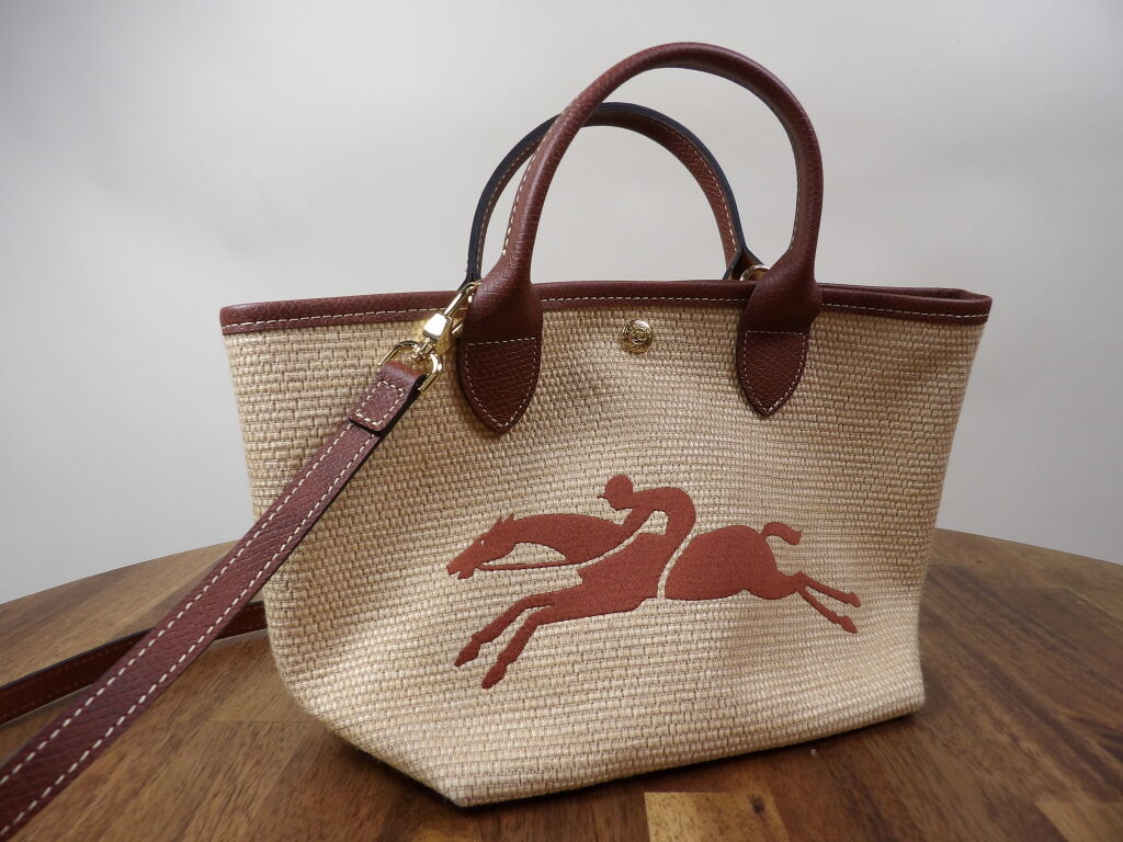 Sac neuf LONGCHAMP Taille S LE PANIER PLIAGE Toile Brun B. VENTE DE DESTOCKAGE D OBJETS D OCCASION DIVERS vetements chaussures accessoires hommes femmes et enfants certains de marques jouets livres et